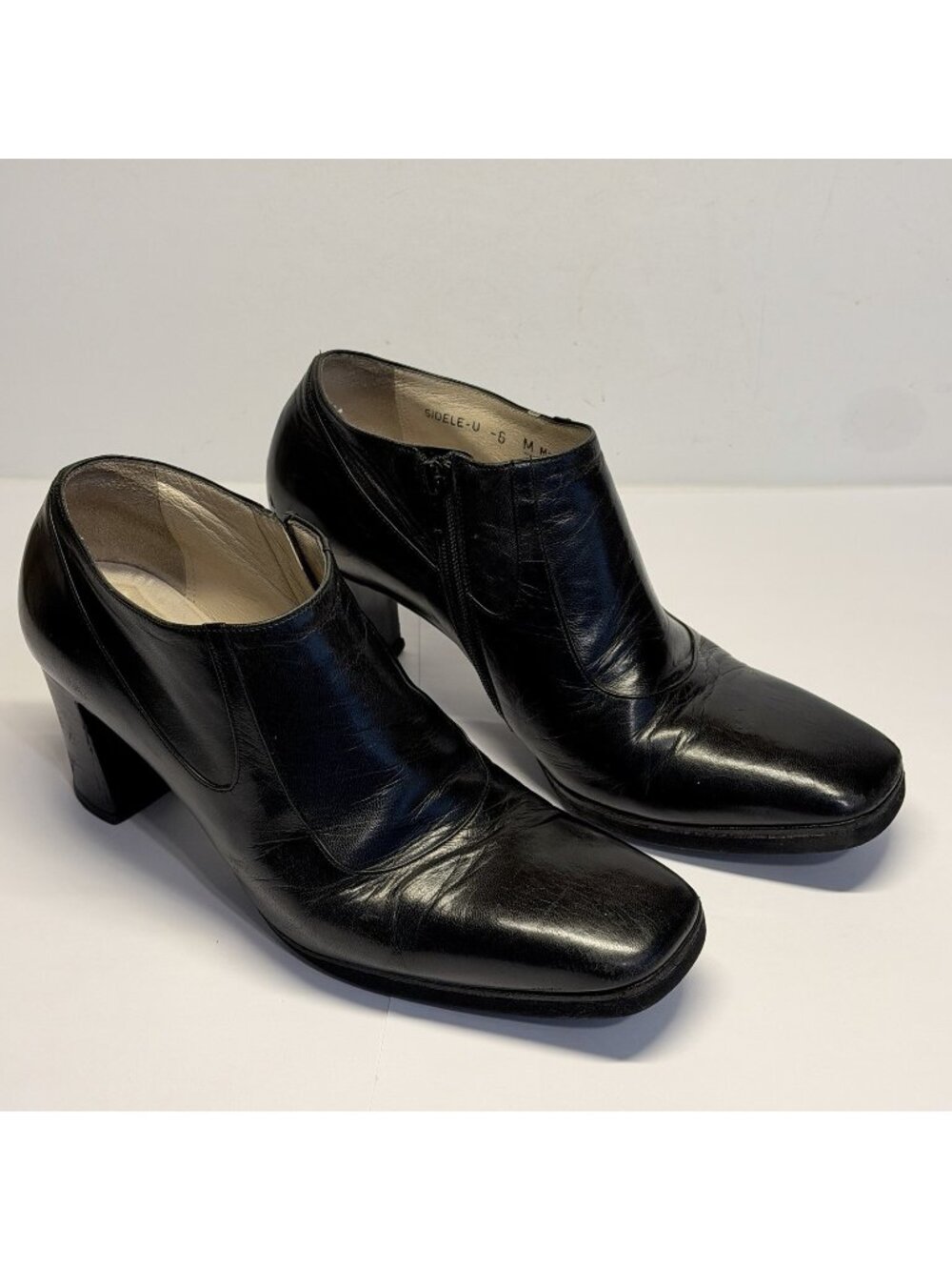 Bally Black Leather Zip Ankle Boots Booties Womens Size 6M Made in Italy